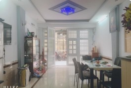 Hẻm Rộng 6m, 1 Trục, 4 Tầng Đúc, Chỉ 9 Tỷ